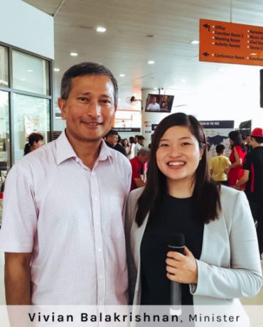 Emcee Zoey with Vivian Balakrishnan